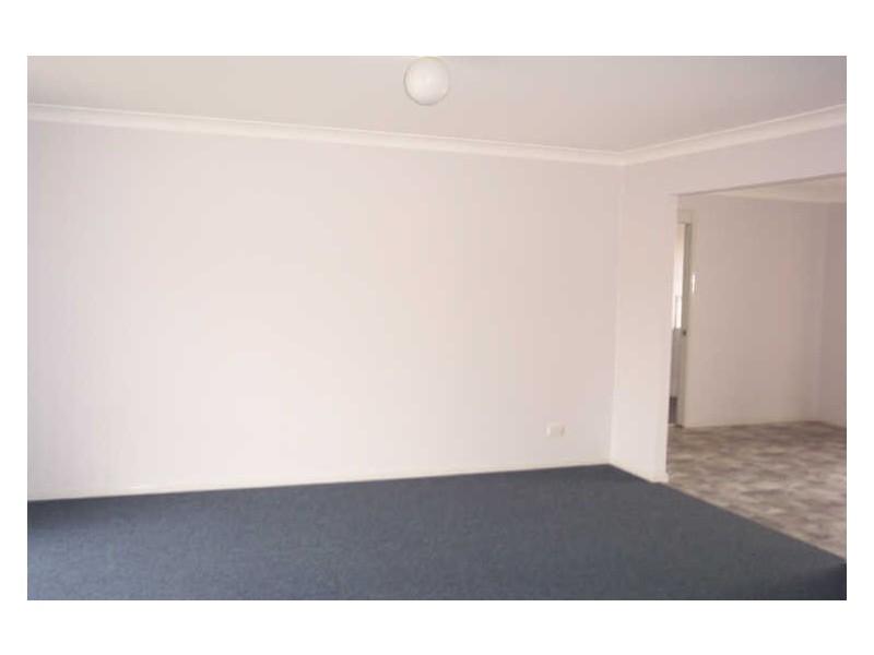 52 Beaton Ave, Raymond Terrace NSW 2324