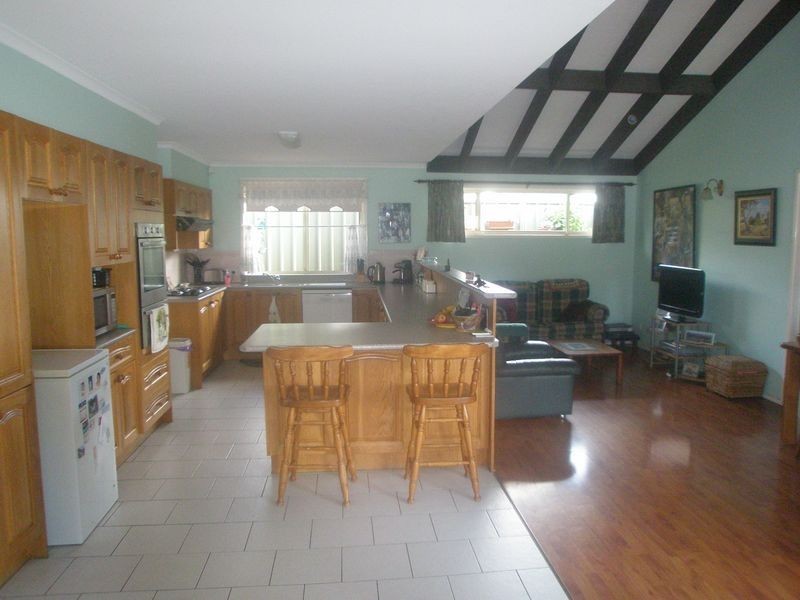 4 Orchard Place, Raymond Terrace NSW 2324