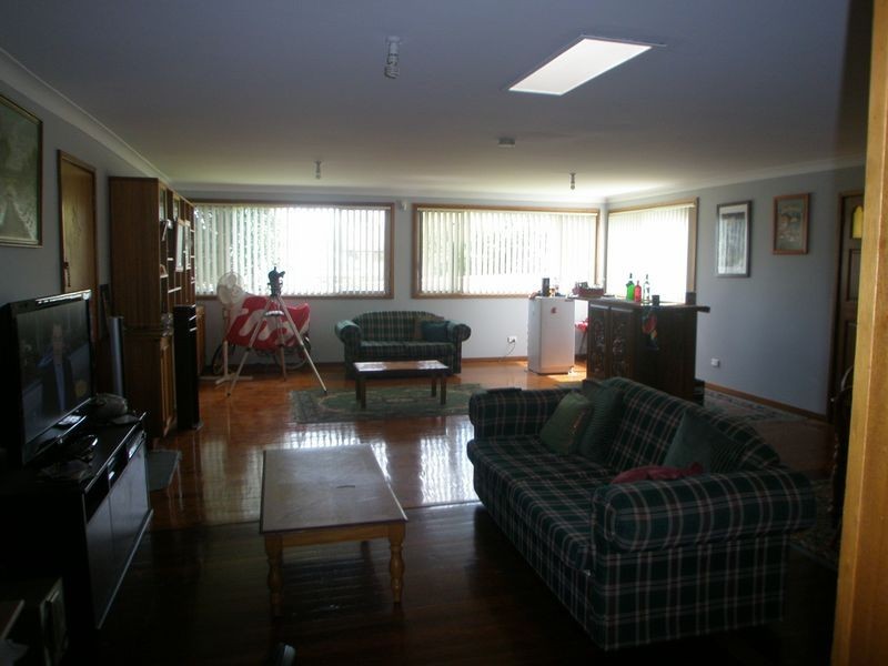 8 Osborn Crescent, Raymond Terrace NSW 2324