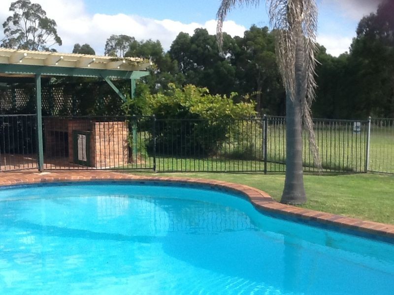 9 Lakeview Crescent, Raymond Terrace NSW 2324