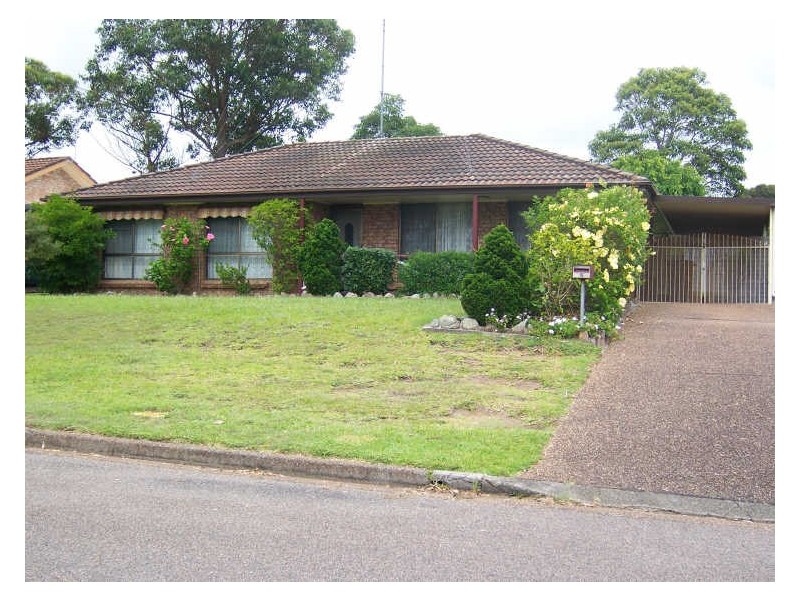 8 Robert Campbell Drive, Raymond Terrace NSW 2324