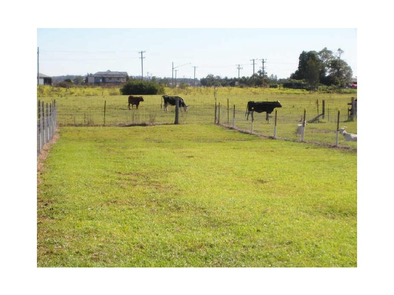 17 Martins Wharf Road, Millers Forest NSW 2324