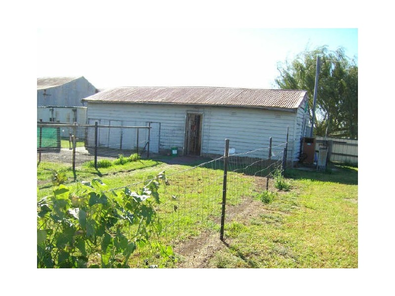 17 Martins Wharf Road, Millers Forest NSW 2324