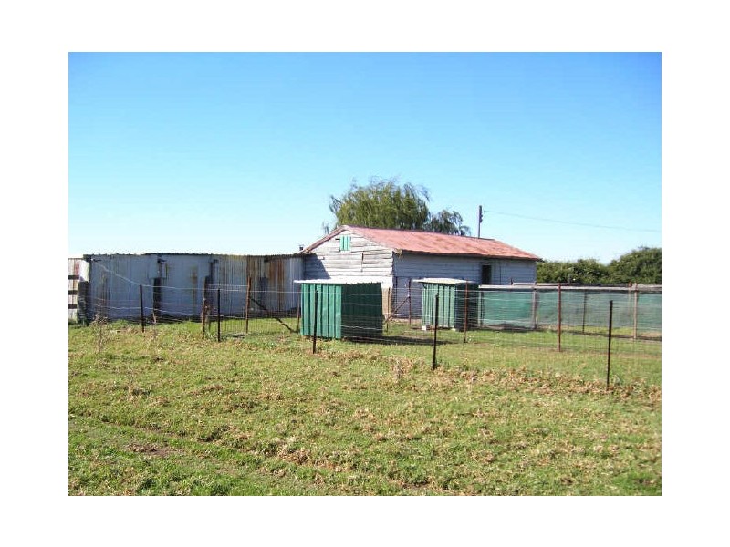 17 Martins Wharf Road, Millers Forest NSW 2324