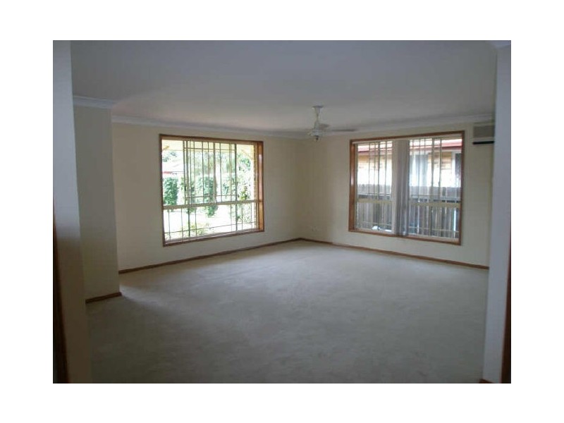 8 Cederwood Crescent, Raymond Terrace NSW 2324