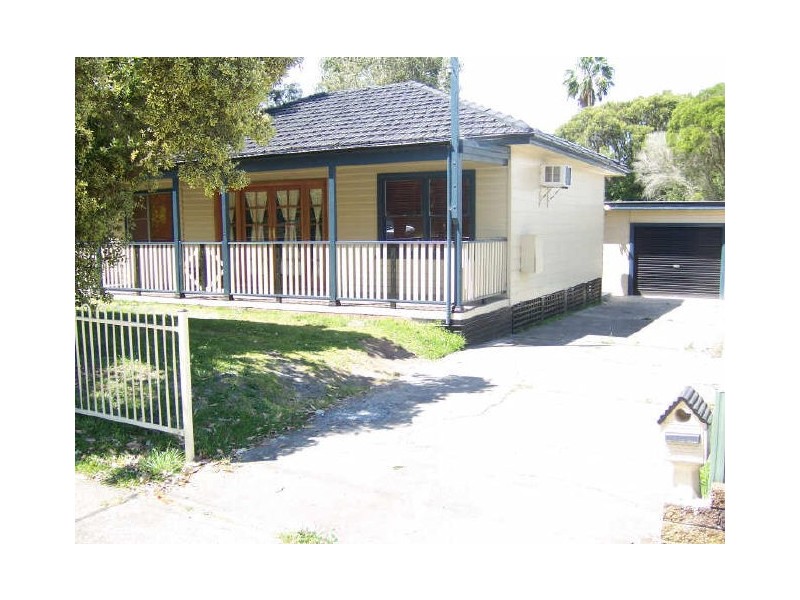 17 Adelaide Street,, Raymond Terrace NSW 2324
