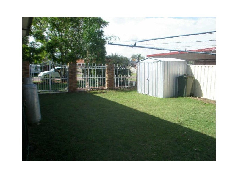 1 Replica Close, Raymond Terrace NSW 2324