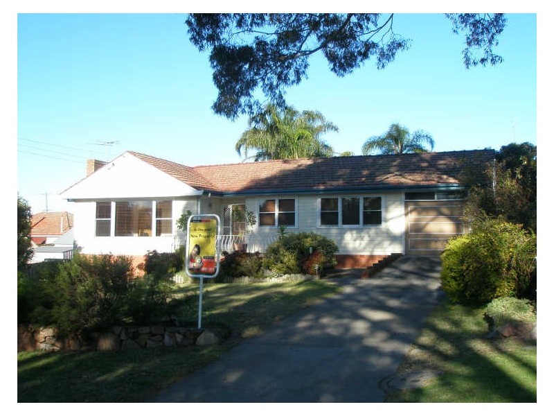 1 Melba Crescent, Raymond Terrace NSW 2324