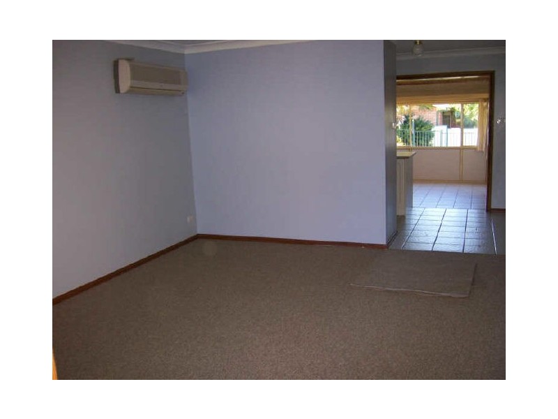 2 Redman Road, Medowie NSW 2318