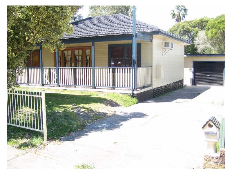 17 Adelaide Street, Raymond Terrace NSW 2324