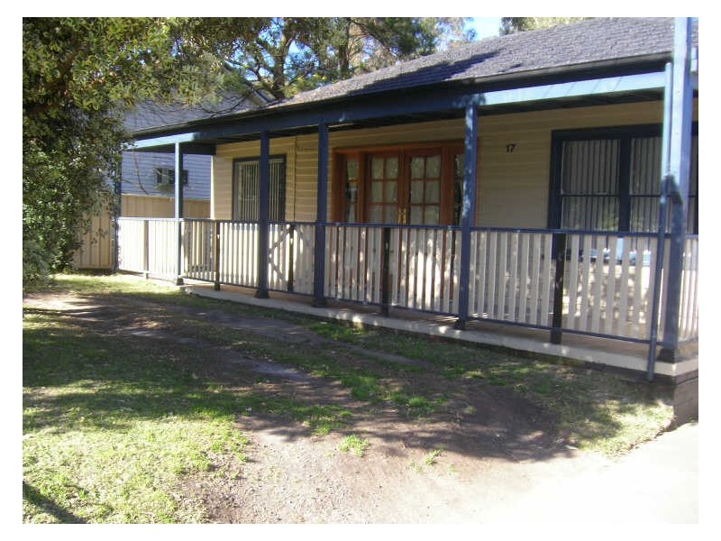 17 Adelaide Street, Raymond Terrace NSW 2324