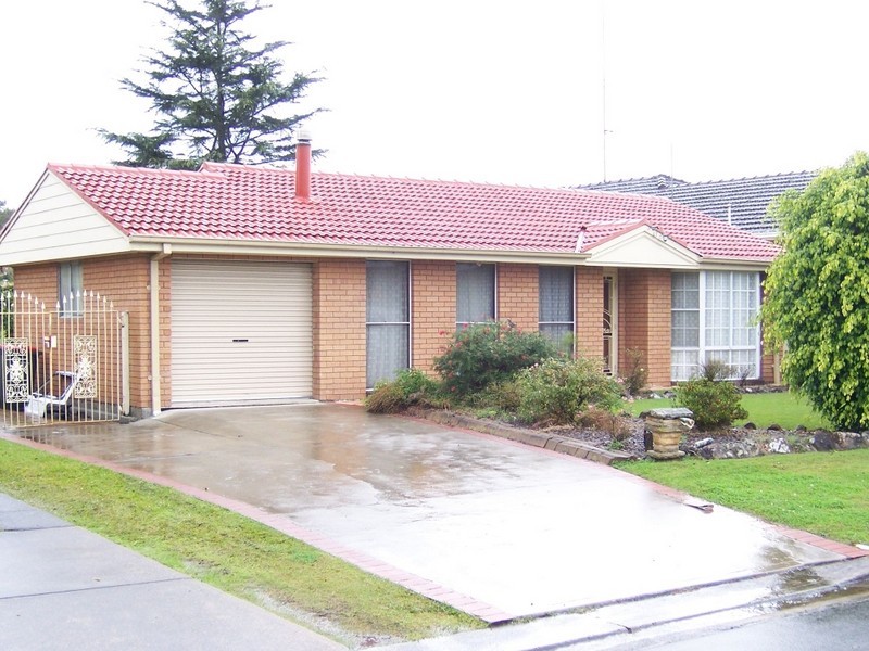 34 Alton Close, Raymond Terrace NSW 2324