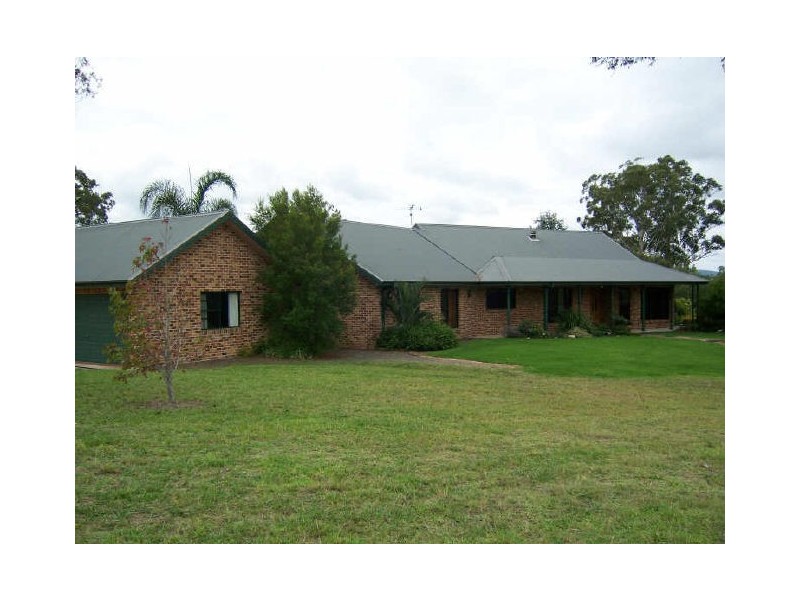 4 Eskdale Park Drive, Seaham NSW 2324