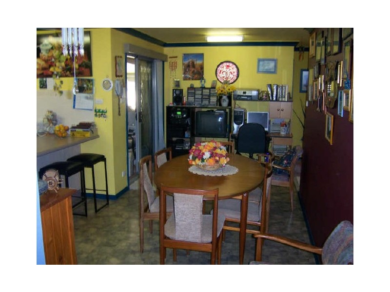 2 Myra Court, Raymond Terrace NSW 2324