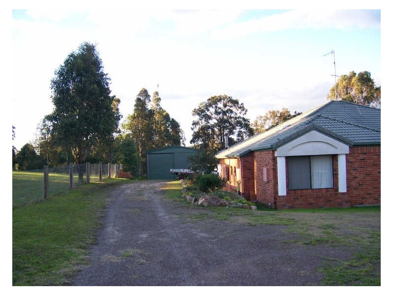 11 Timbertop Road, Glen Oak NSW 2320