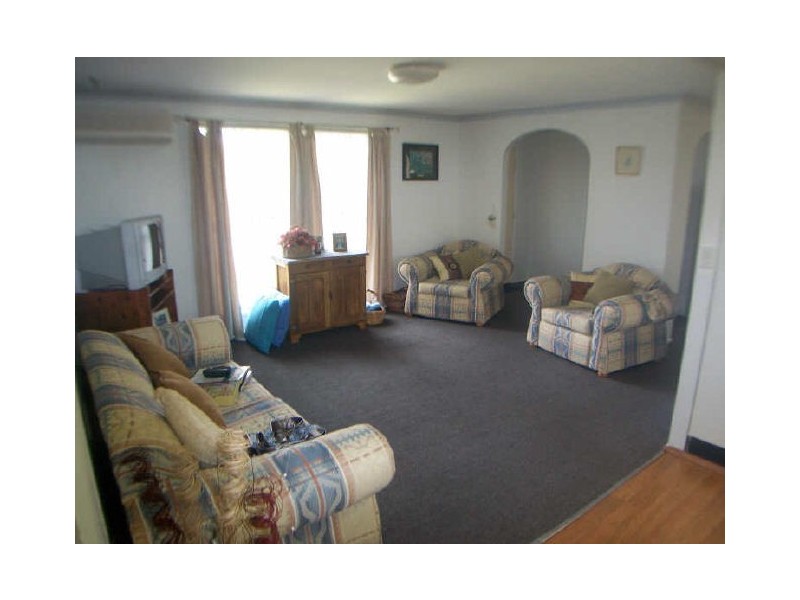 6 Sabre Avenue, Raymond Terrace NSW 2324