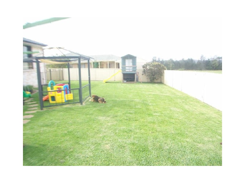 18 Leigh Place, Raymond Terrace NSW 2324