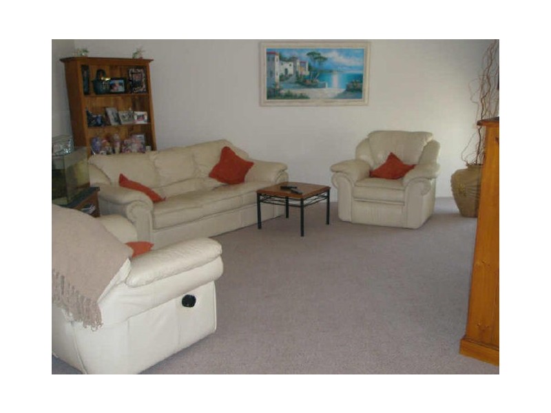 19 Lakeview Crescent, Raymond Terrace NSW 2324