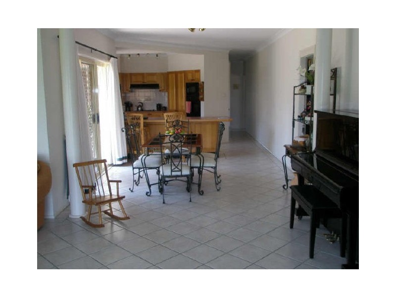 19 Lakeview Crescent, Raymond Terrace NSW 2324