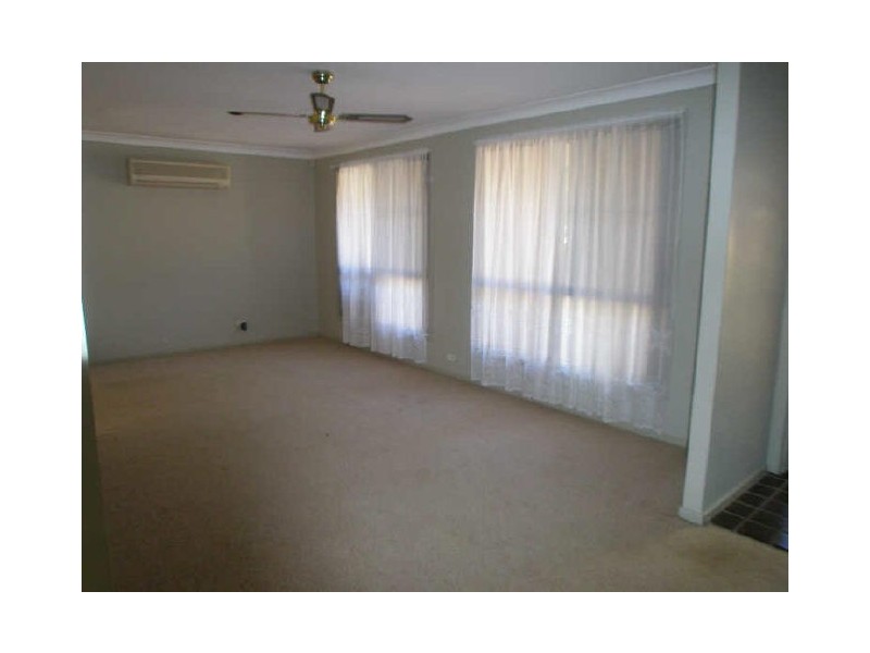 12 Clarke Close, Raymond Terrace NSW 2324