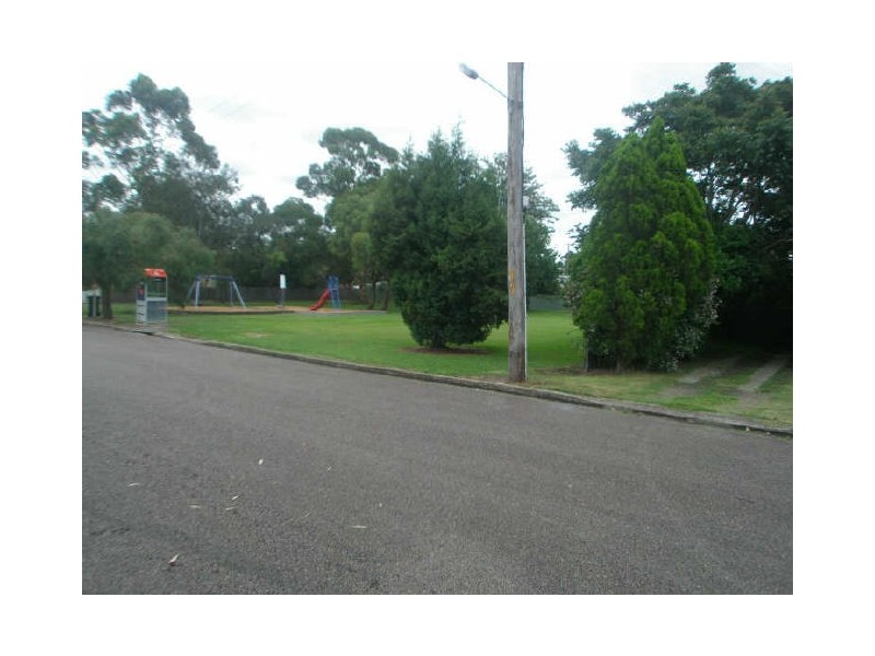 1 Morgan Crescent, Raymond Terrace NSW 2324