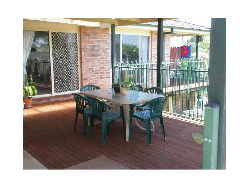 5 Holt Place, Raymond Terrace NSW 2324