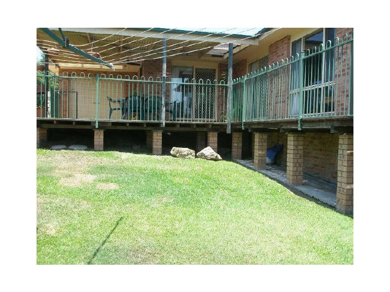 5 Holt Place, Raymond Terrace NSW 2324