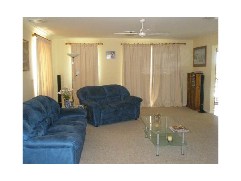 2 Holwell Circuit, Raymond Terrace NSW 2324