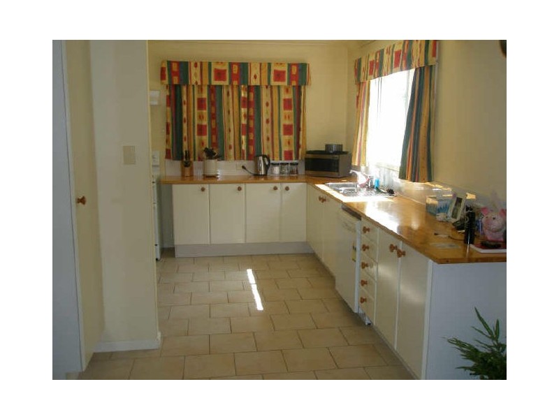2 Holwell Circuit, Raymond Terrace NSW 2324
