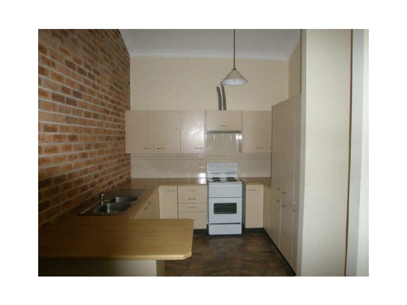 2/12 Elliott Close, Raymond Terrace NSW 2324