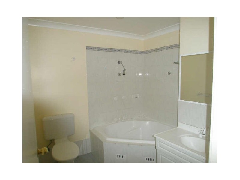 2/12 Elliott Close, Raymond Terrace NSW 2324