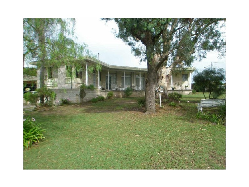 11 Kia Ora Street, Raymond Terrace NSW 2324