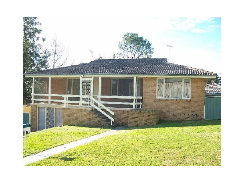 14 Walker Crescent, Raymond Terrace NSW 2324
