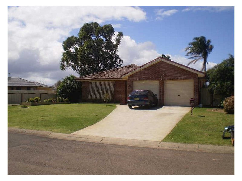 4 Hastings Drive, Raymond Terrace NSW 2324