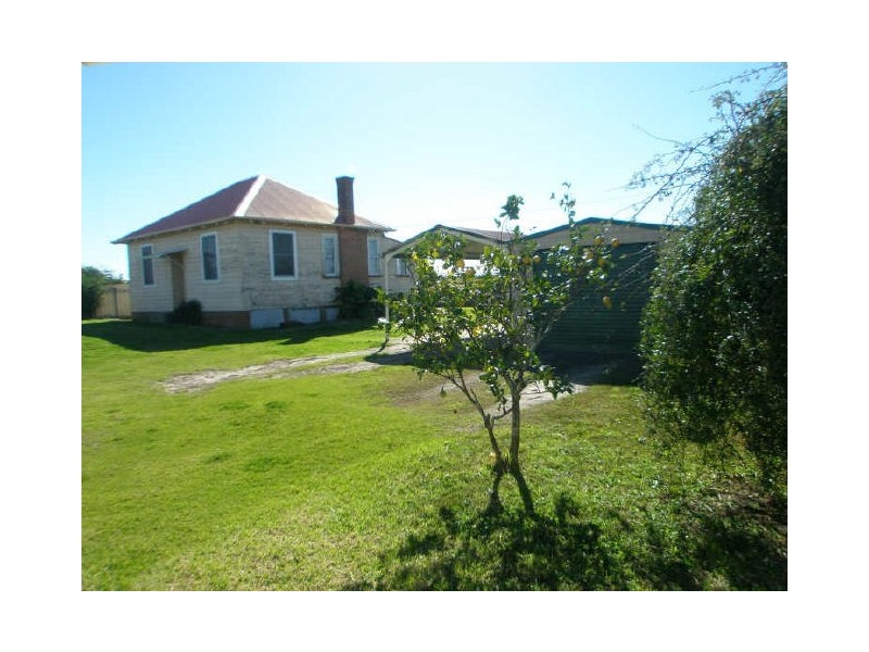 871 Raymond Terrace Road, Millers Forest NSW 2324