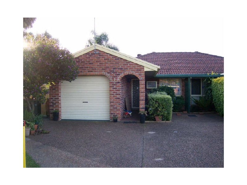 1/54 Benjamin Lee Drive, Raymond Terrace NSW 2324