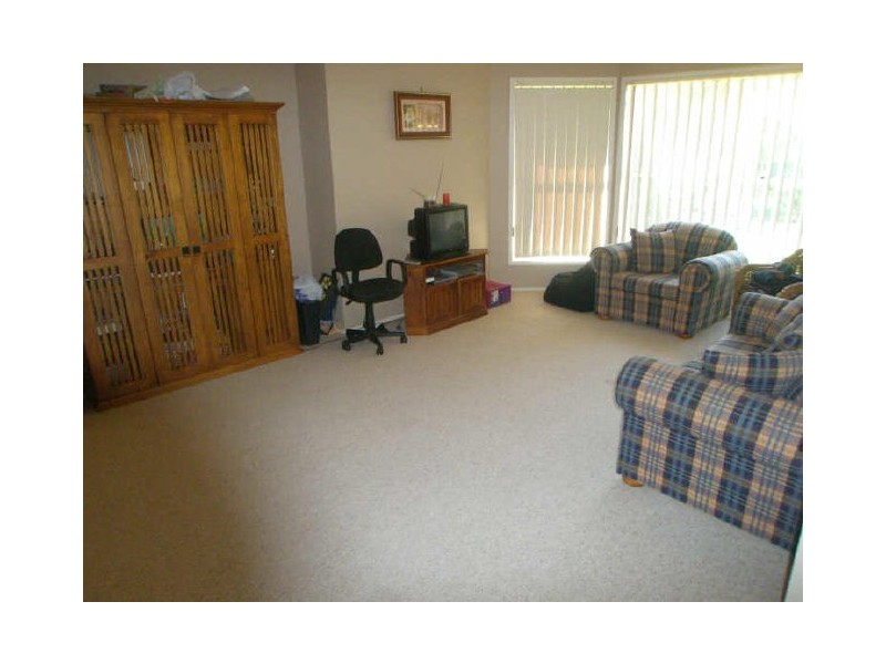 16 Gordon Reeve Close, Raymond Terrace NSW 2324