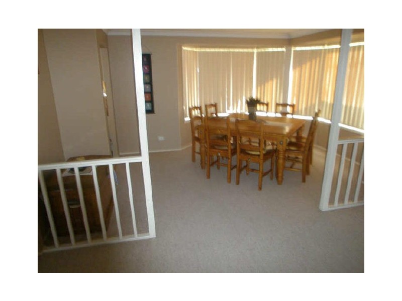 16 Gordon Reeve Close, Raymond Terrace NSW 2324