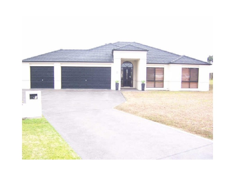 7 Edstein Place, Raymond Terrace NSW 2324