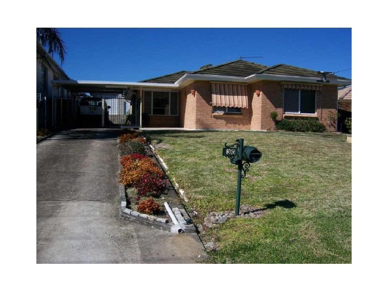 36 Alice Street, Karuah NSW 2324
