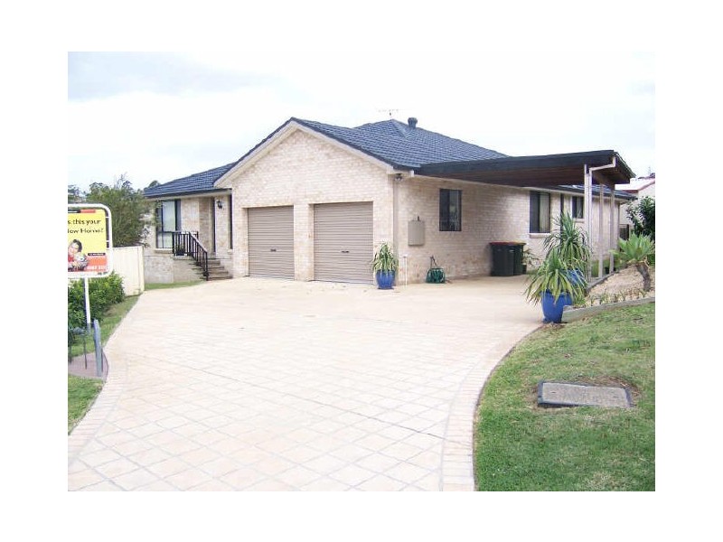 18 Leigh Place, Raymond Terrace NSW 2324