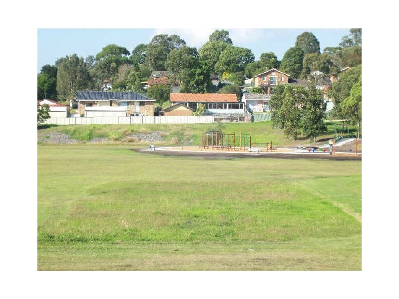 18 Leigh Place, Raymond Terrace NSW 2324