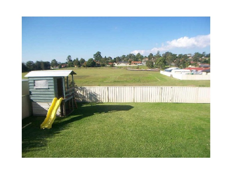 18 Leigh Place, Raymond Terrace NSW 2324