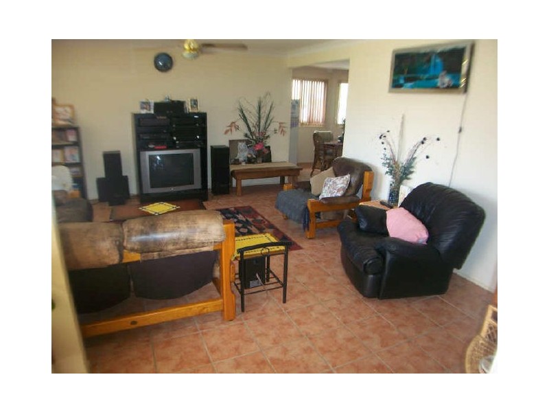 9 Halloran Way, Raymond Terrace NSW 2324