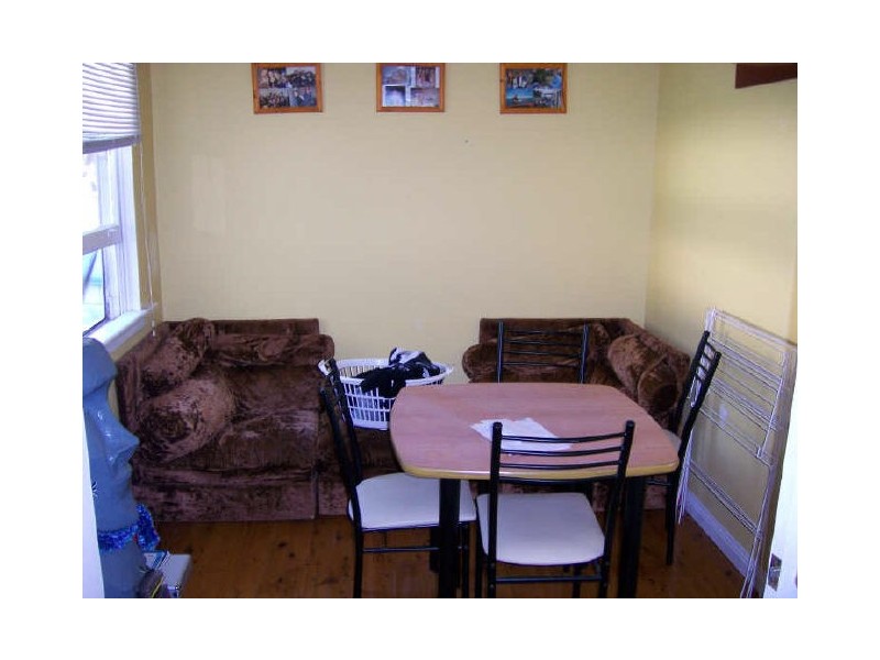 17 Charles St, Raymond Terrace NSW 2324