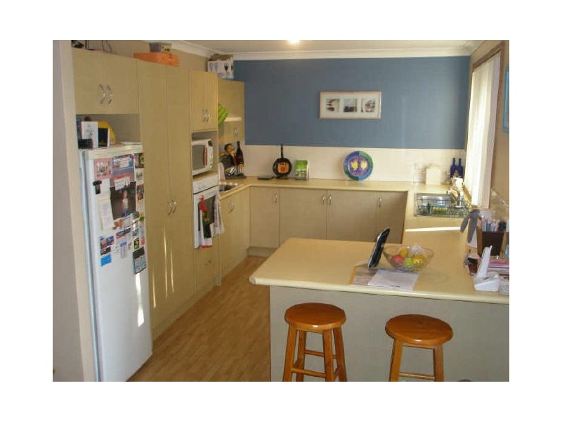 10 Walker Crescent, Raymond Terrace NSW 2324