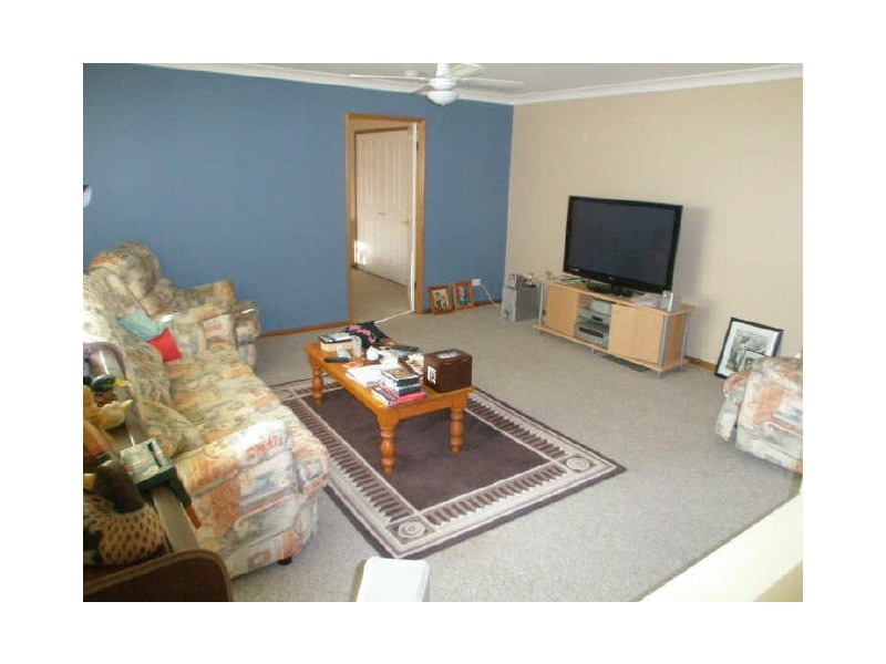 10 Walker Crescent, Raymond Terrace NSW 2324