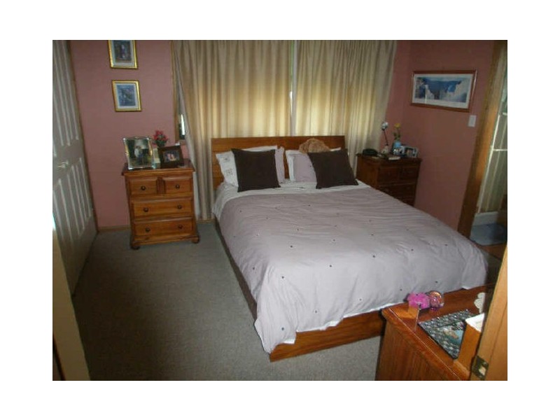 10 Walker Crescent, Raymond Terrace NSW 2324