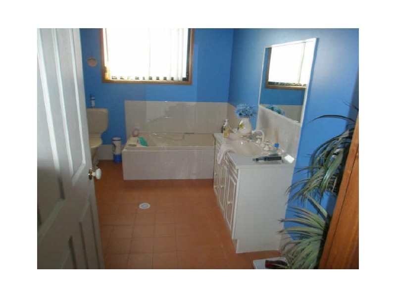 10 Walker Crescent, Raymond Terrace NSW 2324