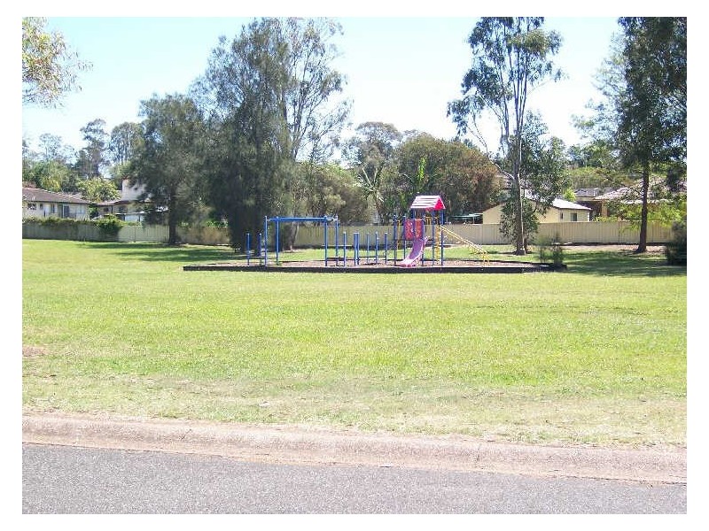 22 Gwen Parade, Raymond Terrace NSW 2324